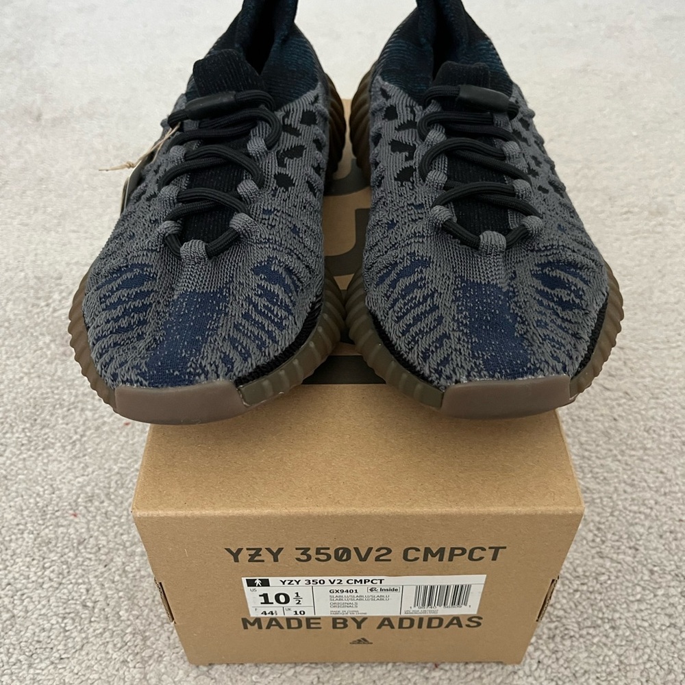 Adidas YZY 350 V2 CMPCT Men's Shoes - Blue and Gray